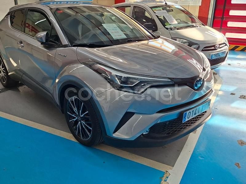 Usado Toyota C-HR Advance 122 CV (89 kW) 2017 Gris / plata SUV