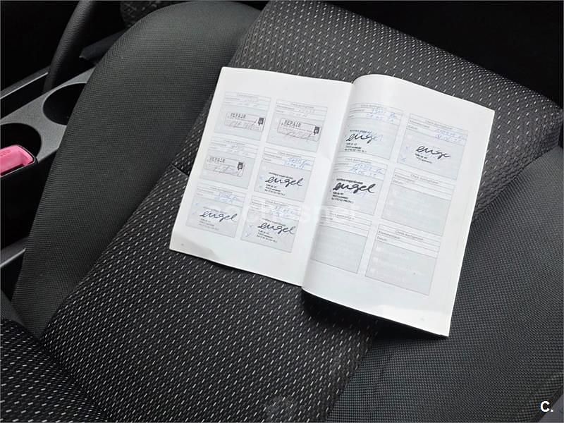 Usado Toyota Corolla Verso Luna 136 CV (100 kW) 2008 Gris / plata Monovolumen