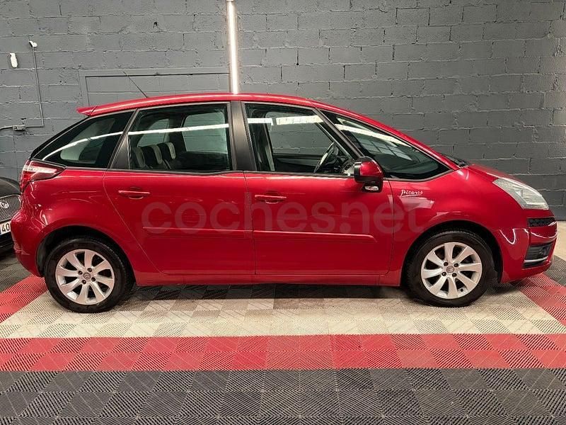 Usado Citroën C4 Picasso Seduction 115 CV (84 kW) 2013 Granate Monovolumen