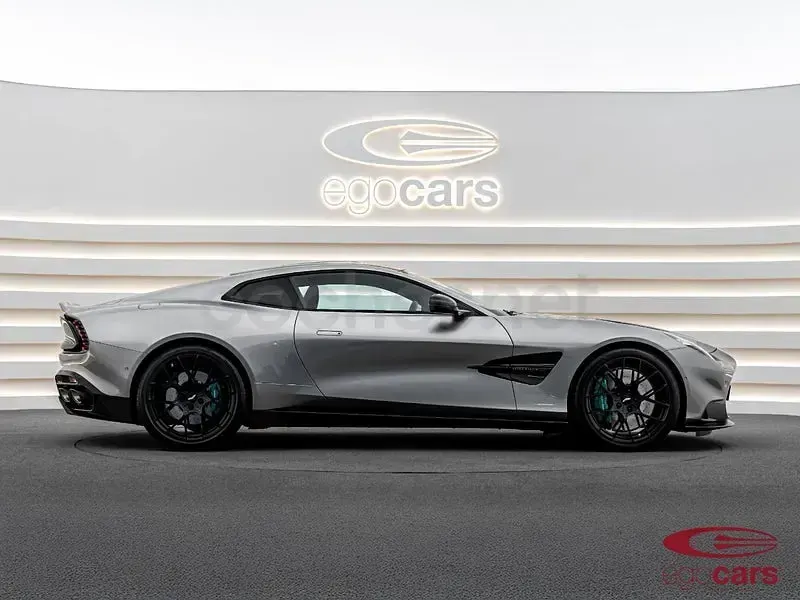 Usado Aston Martin Vanquish 835 CV (614 kW) 2025 Gris / plata Coupe