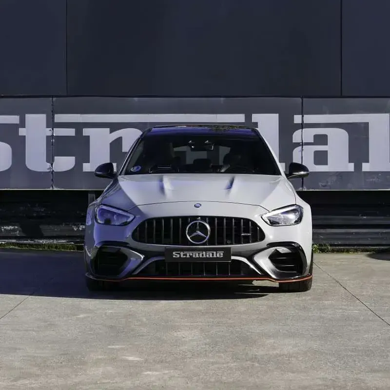 Usado Mercedes C63 AMG AMG 680 CV (500 kW) 2023 Gris Familiar