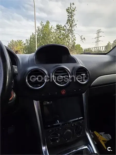 Używany Opel Antara Excellence 184 KM (135 kW) 2012 Biały SUV