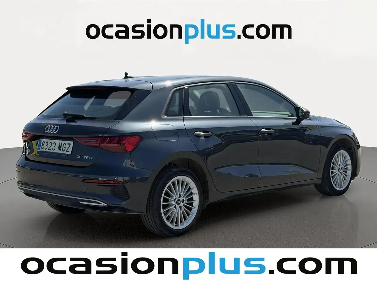 Usado Audi A3 Sportback Advanced Plus 110 CV (80 kW) 2023 Gris Utilitario