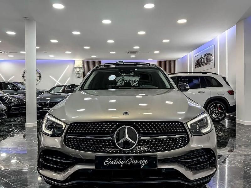 Usado Mercedes GLC220 194 CV (142 kW) 2020 Gris / plata SUV