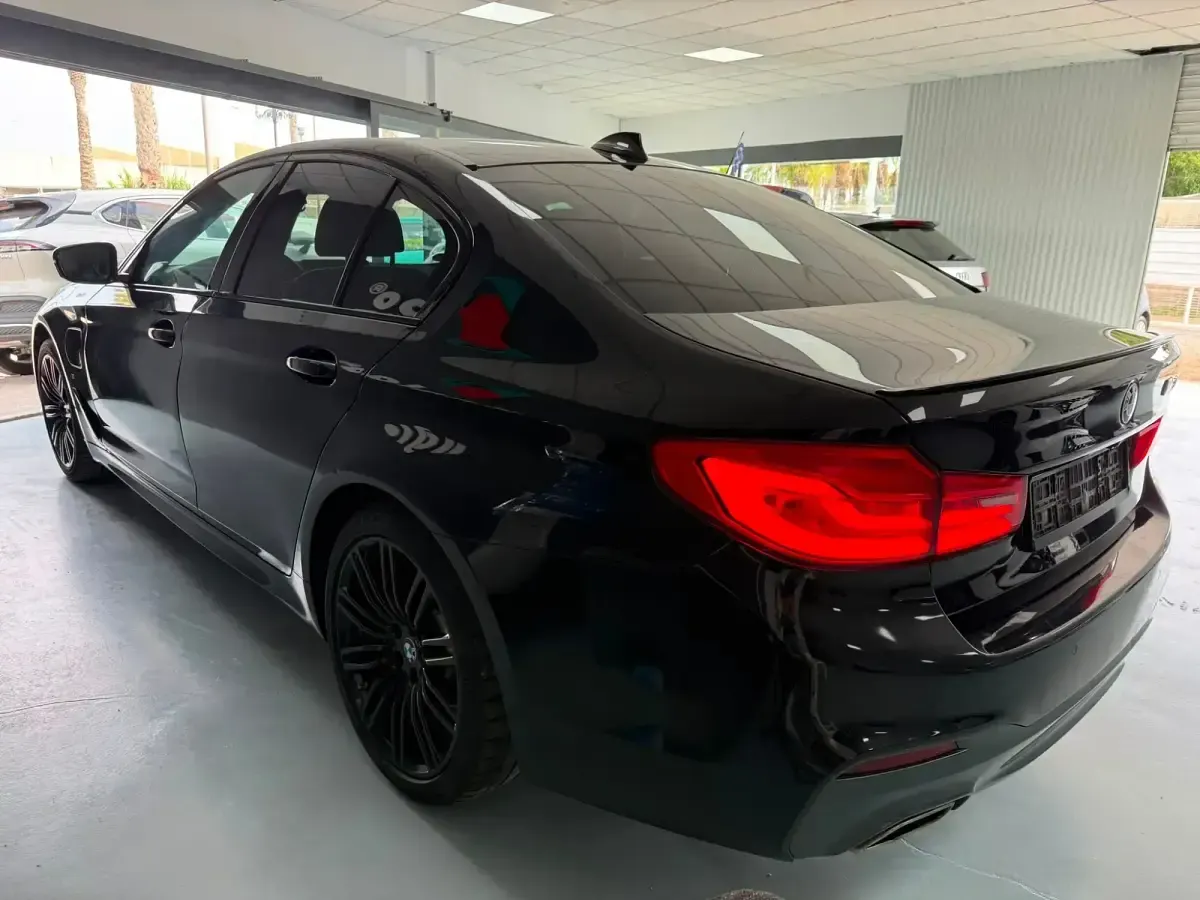 Usado BMW 530e iPerformance 252 CV (185 kW) 2019 Negro Berlina
