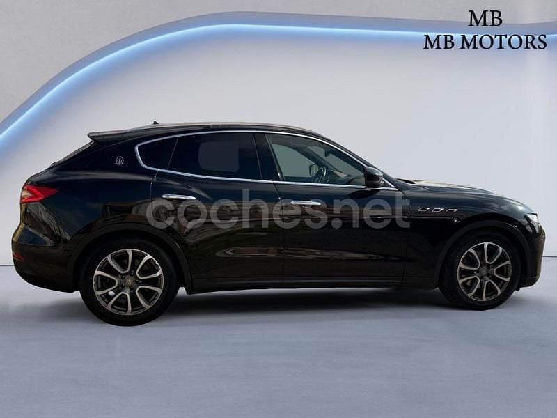 Usado Maserati Levante 275 CV (202 kW) 2017 Negro SUV