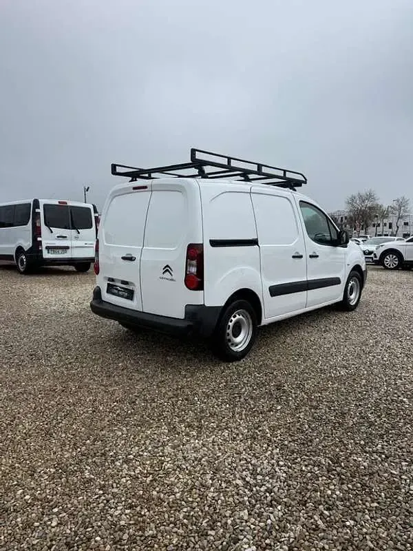 Usado Citroën e-Berlingo Live 75 CV (55 kW) 2018 Blanco Monovolumen