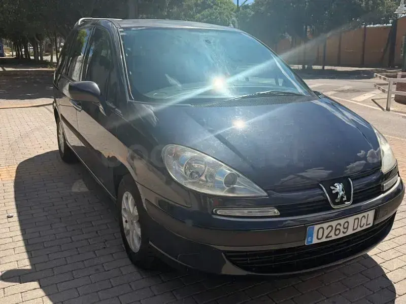 Usado Peugeot 807 130 CV (95 kW) 2004 Azul Monovolumen
