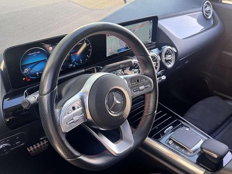 Usado Mercedes GLA200 156 CV (114 kW) 2020 Gris SUV