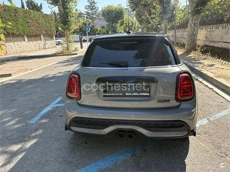 Usado Mini Cooper S 178 CV (130 kW) 2022 Gris / plata Utilitario