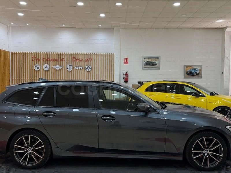 Usado BMW 318 Comfort Edition 150 CV (110 kW) 2021 Gris / plata Familiar
