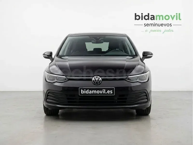 Usado VW Golf VIII Life 115 CV (84 kW) 2022 Negro Familiar