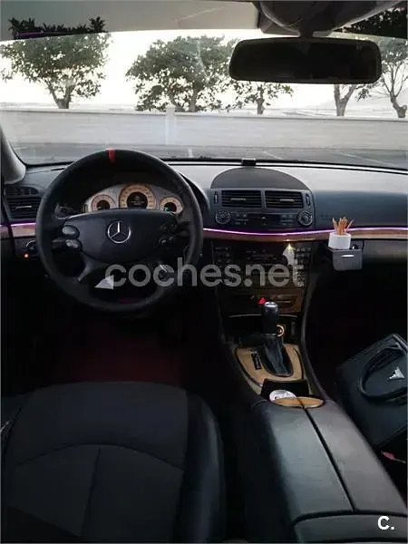 Usado Mercedes E320 Elegance 224 CV (164 kW) 2007 Negro Berlina