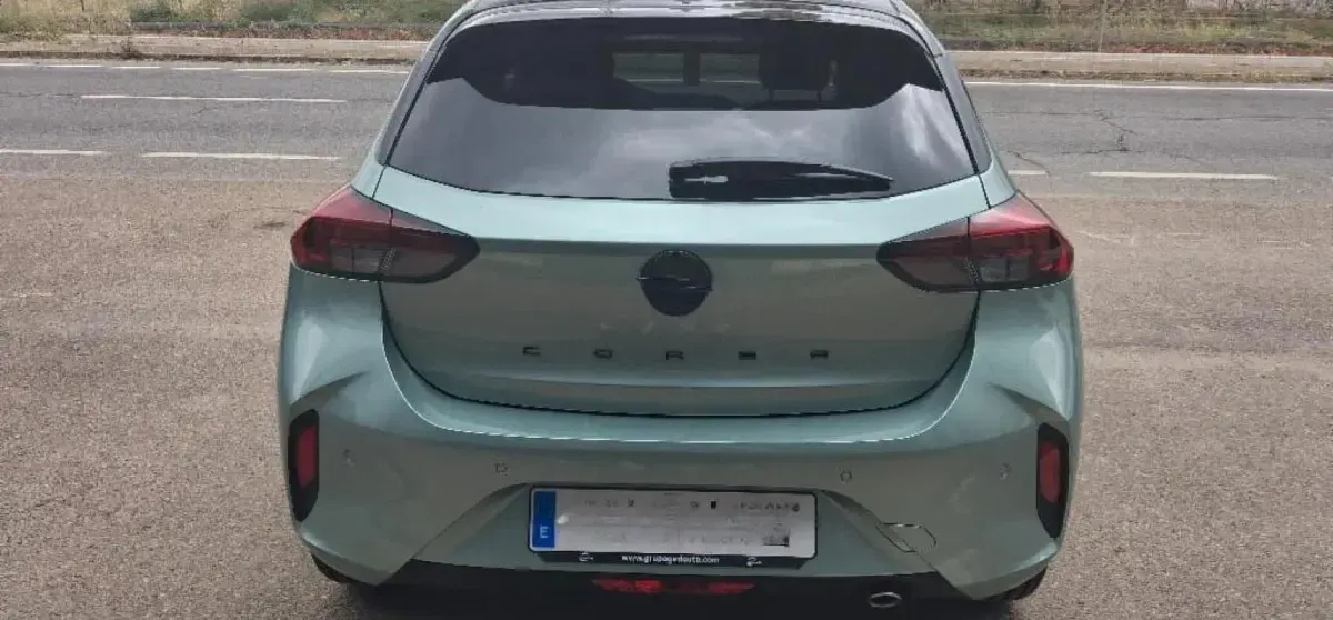 Nuevo Opel Corsa 101 CV (74 kW) 2026 Eukalyptus green Utilitario