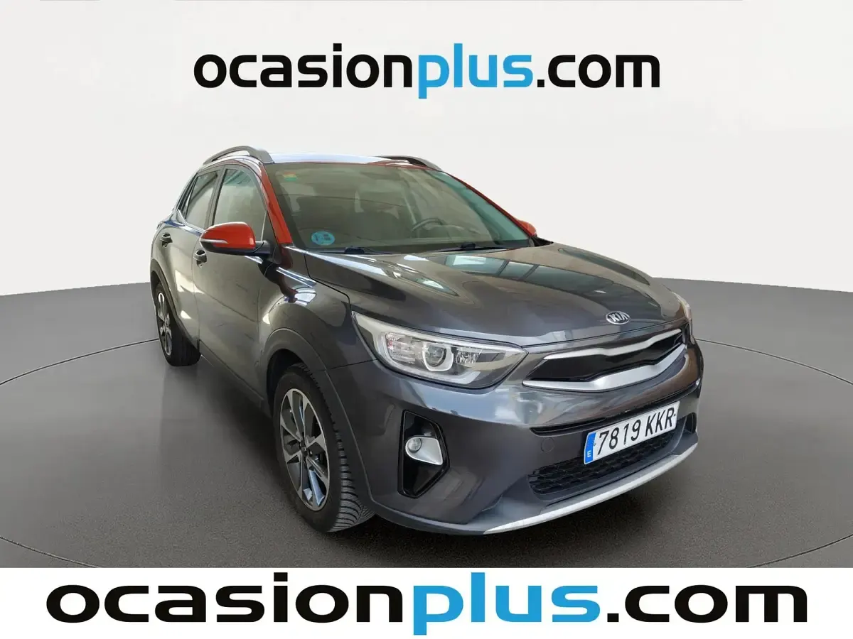 Usado Kia Stonic 110 CV (80 kW) 2018 Gris SUV