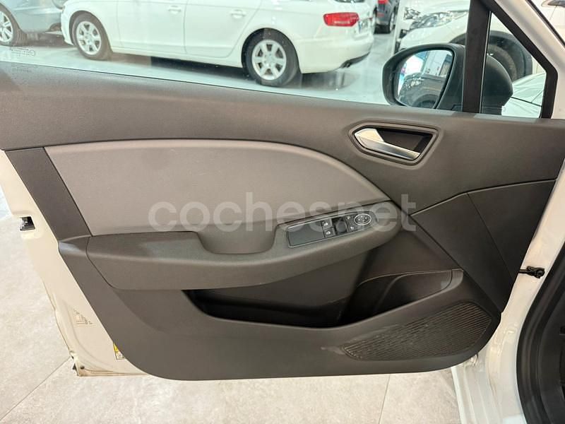 Usado Renault Clio V Intens 100 CV (73 kW) 2021 Blanco Berlina