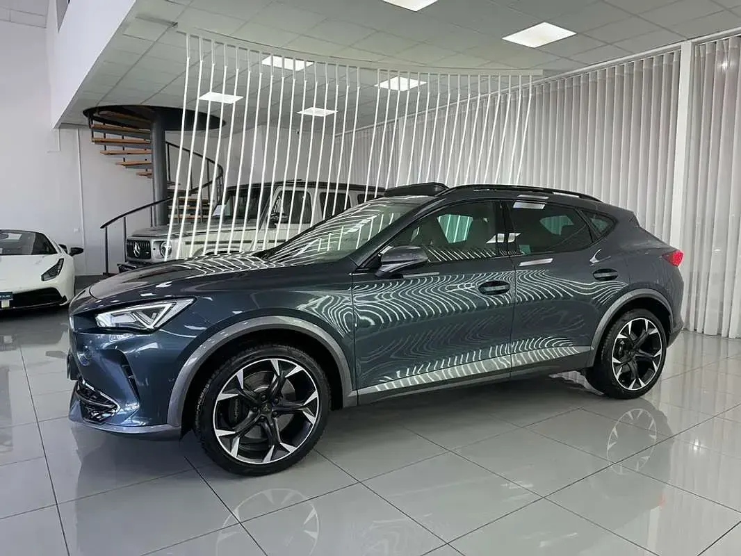 Usado Cupra Formentor VZ 310 CV (228 kW) 2023 Gris SUV