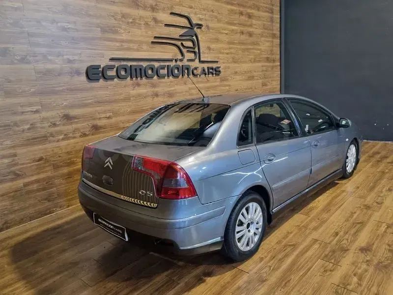 Usado Citroën C5 Exclusive 138 CV (101 kW) 2004 Gris / plata Berlina