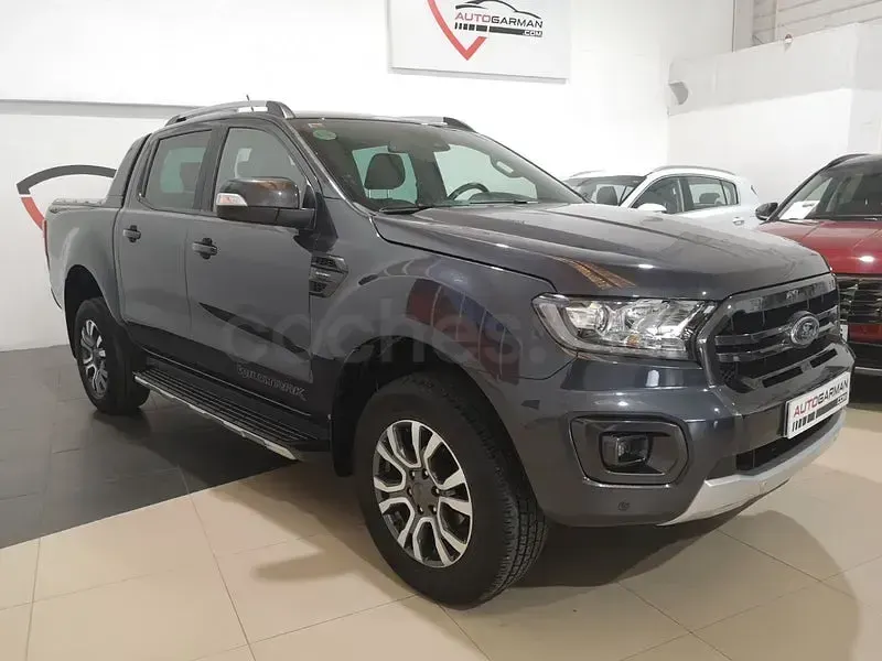 Usado Ford Ranger Wildtrack 213 CV (156 kW) 2019 Gris / plata Pickup/Camioneta