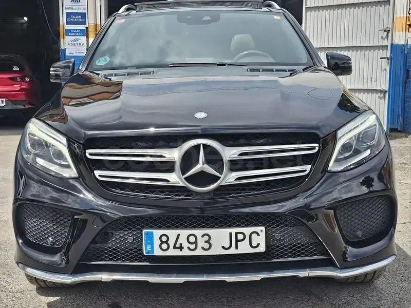 Usado Mercedes GLE250 204 CV (150 kW) 2016 Negro SUV