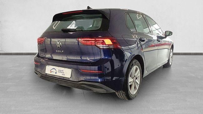 Usado VW Golf VIII 110 CV (80 kW) 2021 Azul