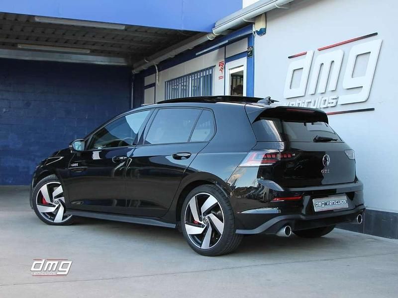 Usado VW Golf VIII GTI 265 CV (194 kW) 2024 Negro Berlina