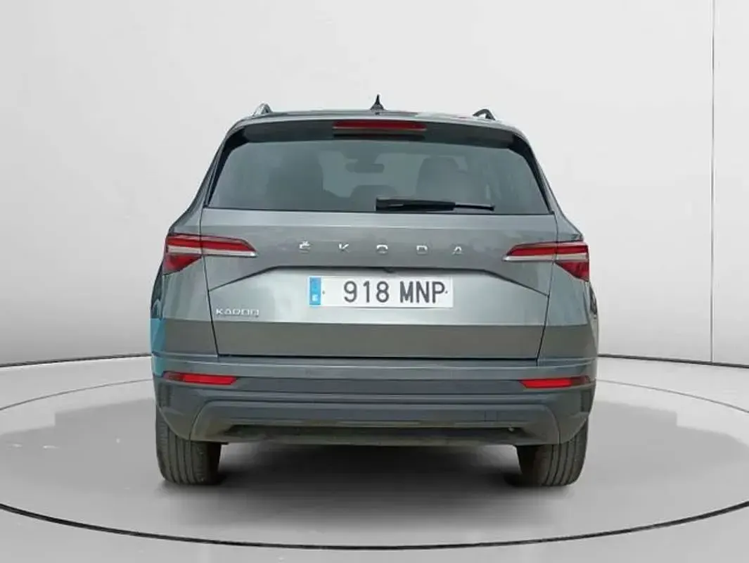 Usado Skoda Karoq Ambition 116 CV (85 kW) 2024 Gris SUV