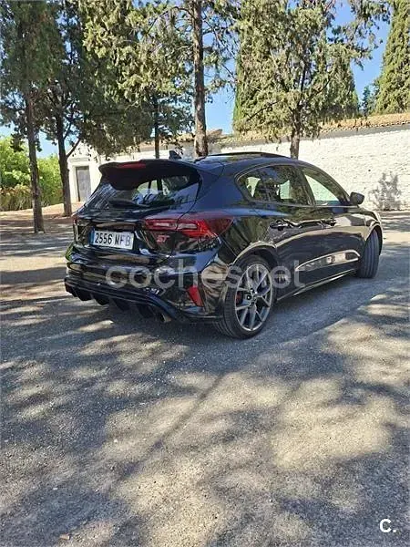 Usado Ford Focus ST 280 CV (205 kW) 2023 Negro Berlina