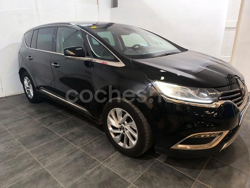 Usado Renault Espace Zen 130 CV (95 kW) 2016 Negro Monovolumen