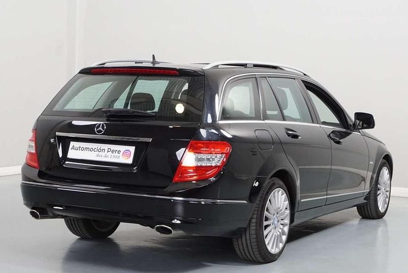 Usado Mercedes C320 Elegance 224 CV (164 kW) 2007 Negro Berlina