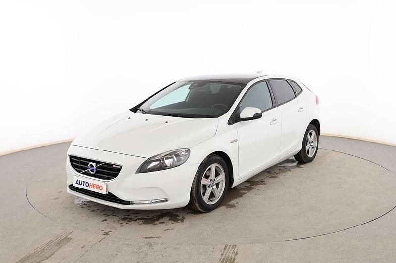 Usado Volvo V40 Kinetic 115 HP (84 kW) 2015 Branco Carrinha