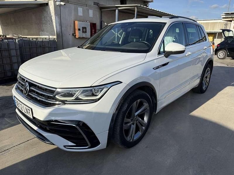 Usado VW Tiguan R-line 150 CV (110 kW) 2021 Blanco SUV