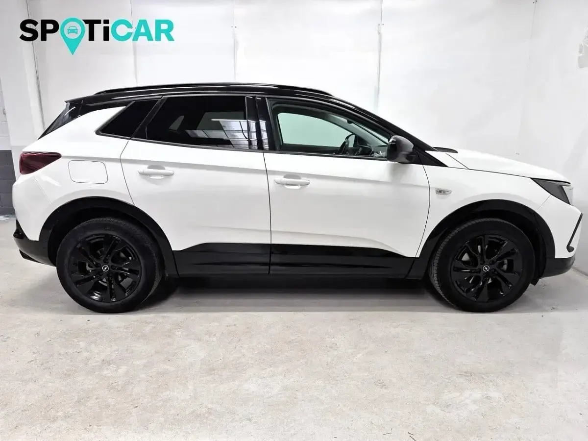 Usado Opel Grandland X GS Line 130 CV (95 kW) 2022 Blanco SUV