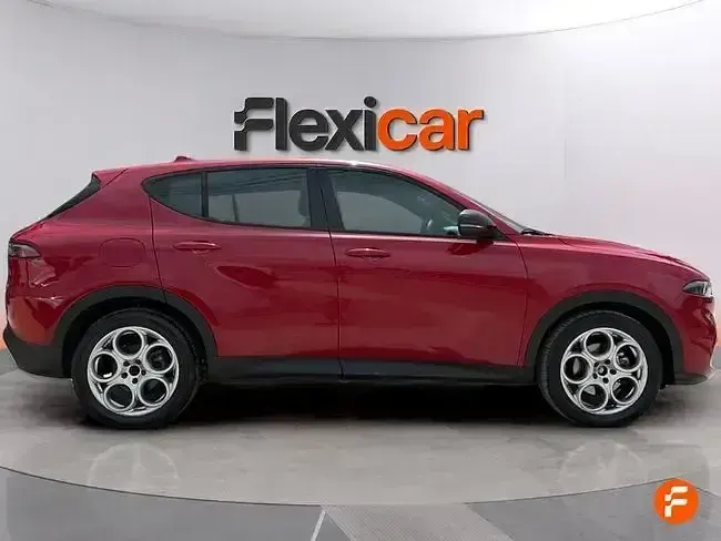 Usado Alfa Romeo Tonale Sprint 130 CV (95 kW) 2023 Rojo SUV