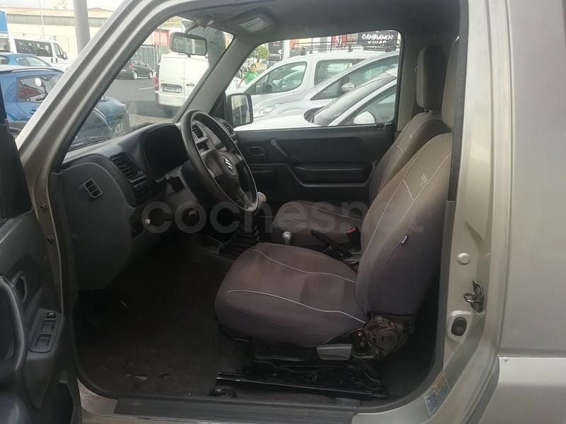 Usado Suzuki Jimny 80 CV (58 kW) 2004 Beige SUV