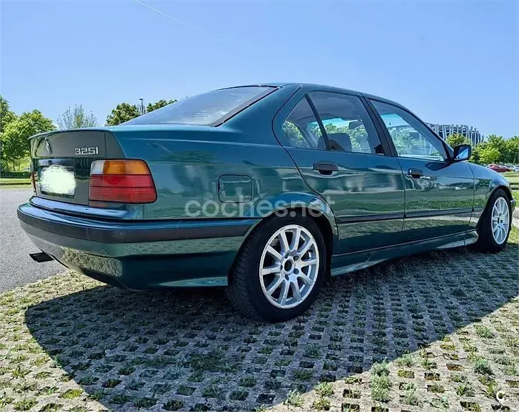 Usado BMW 325 192 CV (141 kW) 1992 Verde Berlina