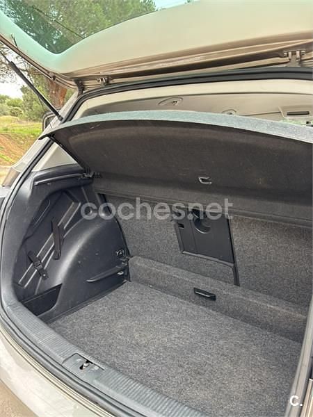 Usado VW Golf Plus Cross Advance 105 CV (77 kW) 2013 Marrón Monovolumen