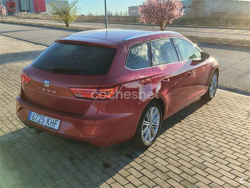 Usado Seat Leon ST XCELLENCE 150 CV (110 kW) 2018 Rojo Familiar