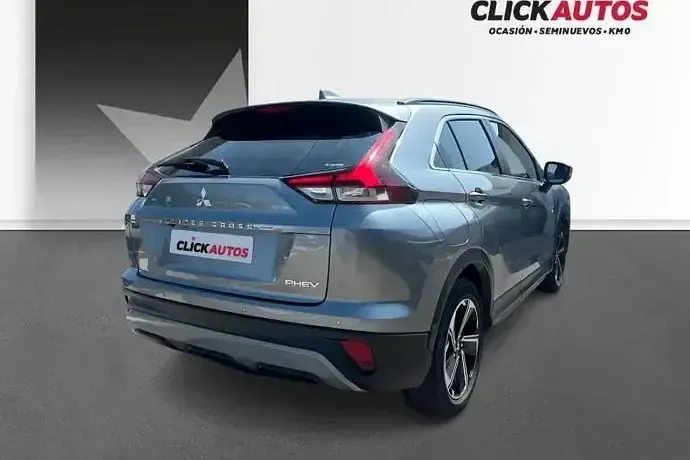 Usado Mitsubishi Eclipse Cross 188 CV (138 kW) 2023 Gris SUV