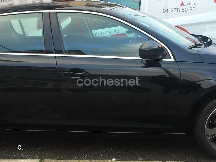 Negro Usado 2015 Peugeot 308 Allure Berlina | 9000 € (Precio justo) - Imagen 1/1