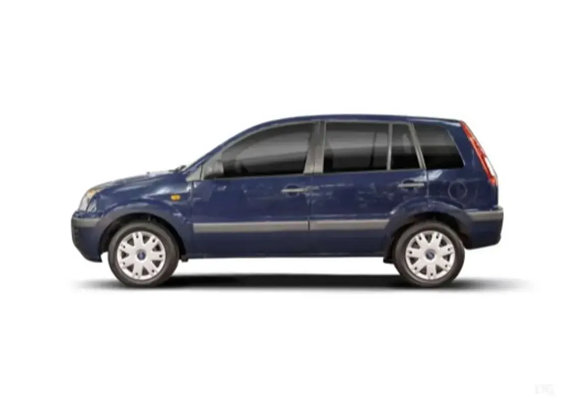 Usado Ford Fusion Ambiente 80 CV (58 kW) 2011 Plateado Utilitario