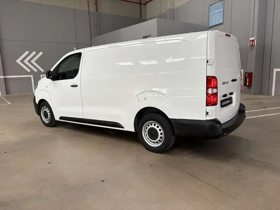 Usado Peugeot Expert Premium 102 CV (75 kW) 2021 Blanco Van