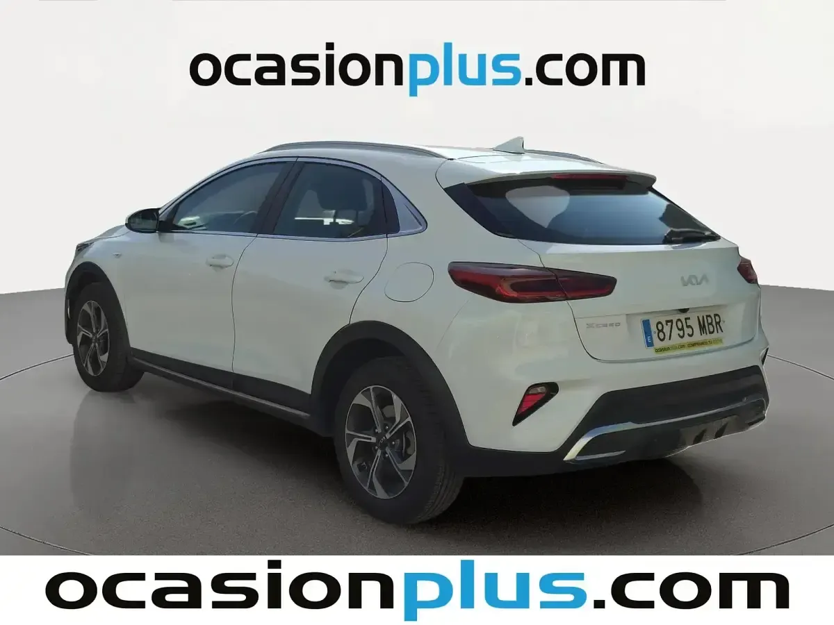 Usado Kia XCeed 120 CV (88 kW) 2022 Blanco SUV
