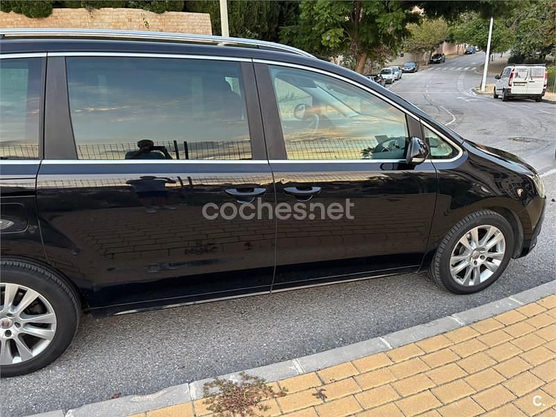 Negro Usado 2013 Seat Alhambra 4Drive Monovolumen | 9500 € (Precio justo) - Imagen 1/4
