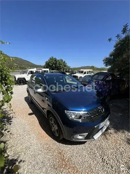 Usado Dacia Sandero Comfort 90 CV (66 kW) 2019 Azul Berlina
