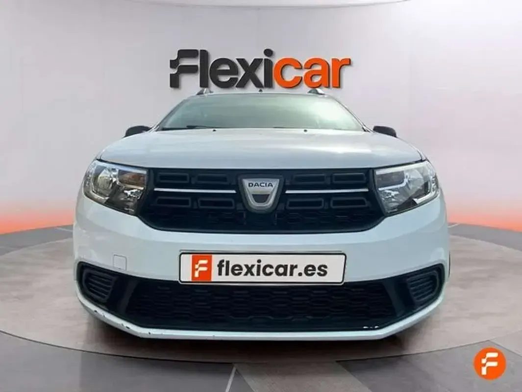 Usado Dacia Logan MCV 90 CV (66 kW) 2019 Blanco Familiar