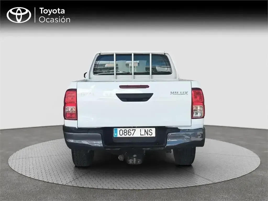 Usado Toyota HiLux 150 CV (110 kW) 2021 Blanco Pickup/Camioneta