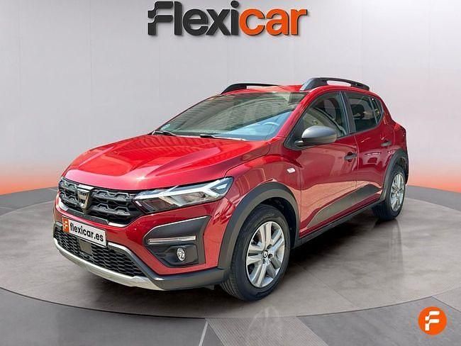 Usado Dacia Sandero Essentiel 91 CV (66 kW) 2021 Granate Utilitario