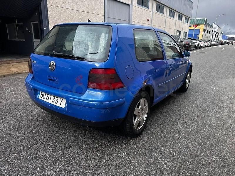 Usado VW Golf IV Highline 115 CV (84 kW) 2000 Azul Berlina