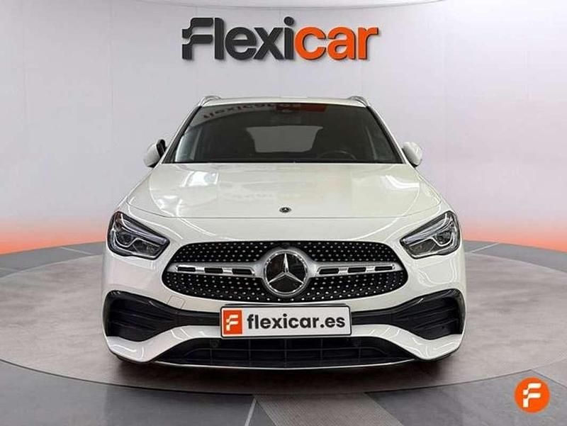 Usado Mercedes GLA200 150 CV (110 kW) 2024 Blanco SUV